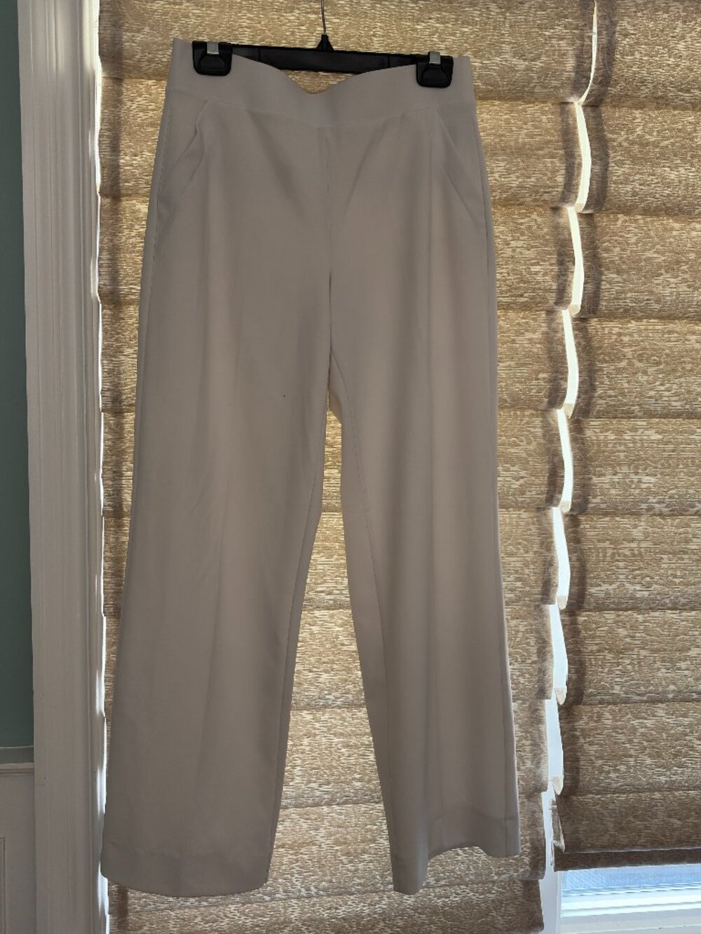 Womens white wide leg pants size M